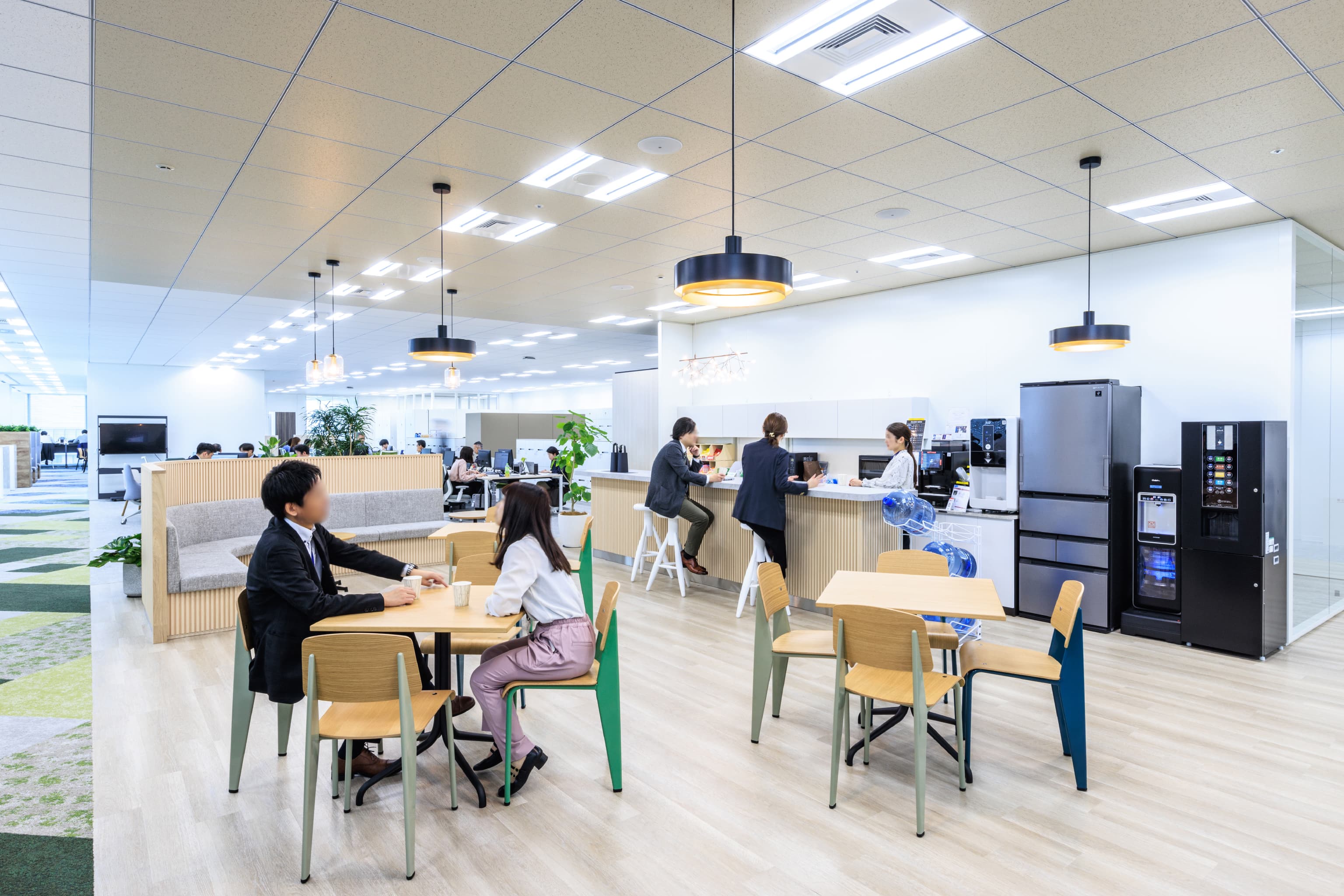 <em>カフェエリア</em>  関西ペイント株式会社 様