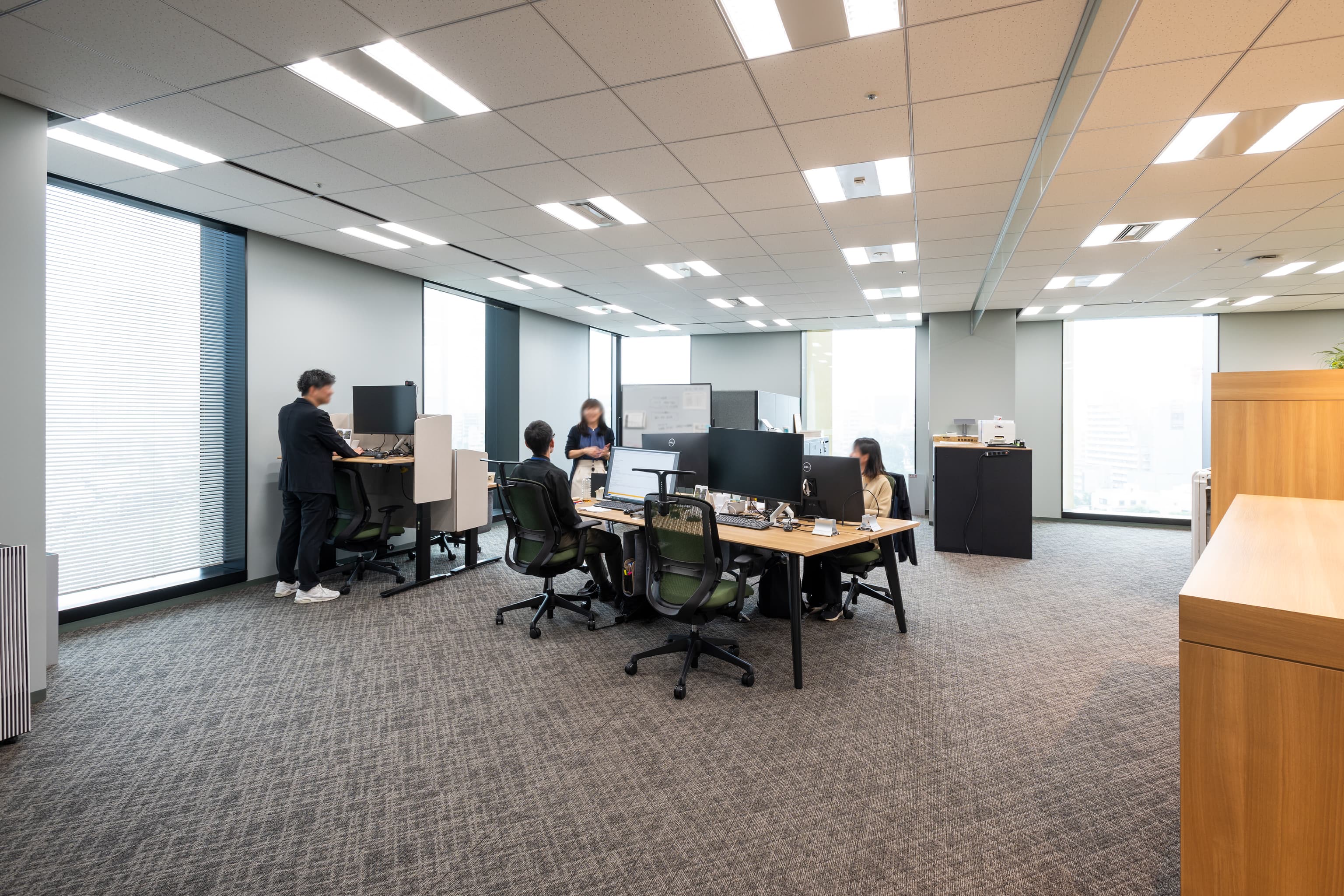 <em>スタッフエリア</em>  株式会社ＪＲ東日本情報システム 様
