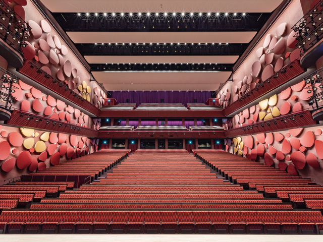 水戸市民会館 | ホール・劇場・映画館 | 教育・文化施設の事例・内装