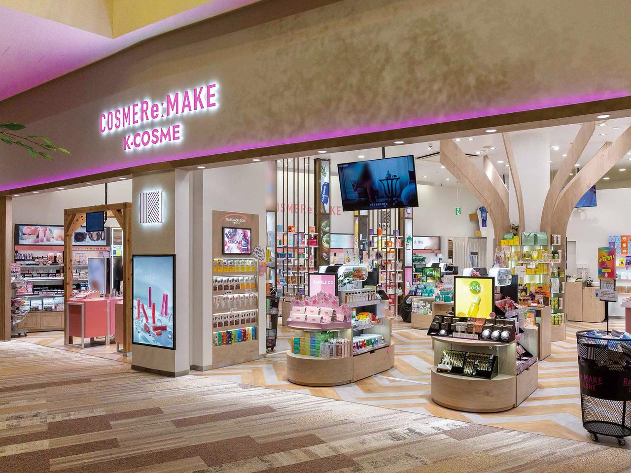 COSME Re：MAKE 西宮ガーデンズ店 / ルクア大阪店 | 専門店（雑貨