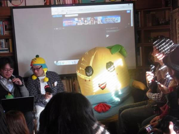 ６次元では毎日のようにさまざまなイベントが開催されている。（写真はふなっしーのデビューイベント）
