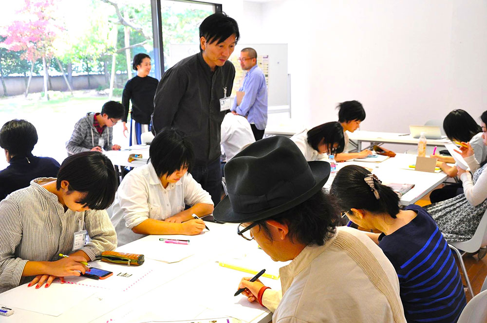 山形・東北芸術工科大学で教鞭をとっている