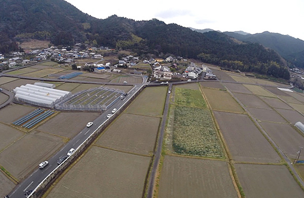 ドローンで撮影した画像。高度約50ｍ、距離約500ｍ、約４分ほどの飛行で無事成功した