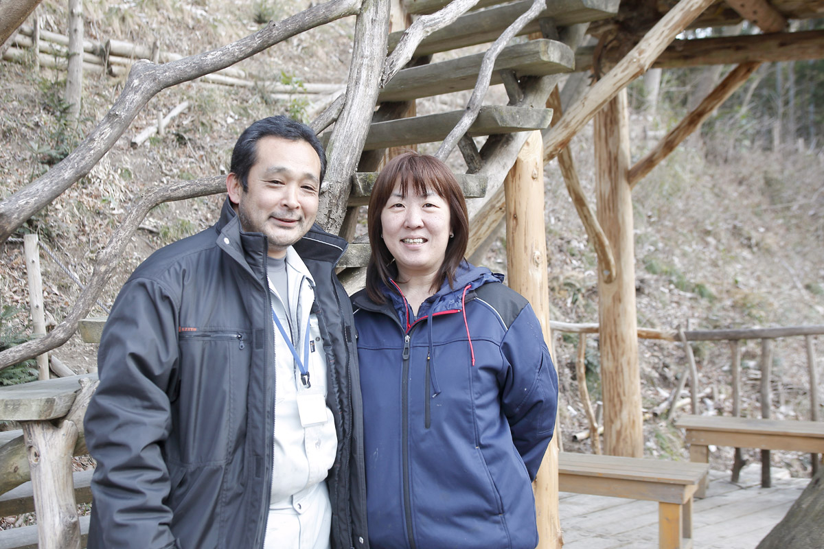 現在は森全体と森の中に造った施設の維持管理を担当している神吉夫妻