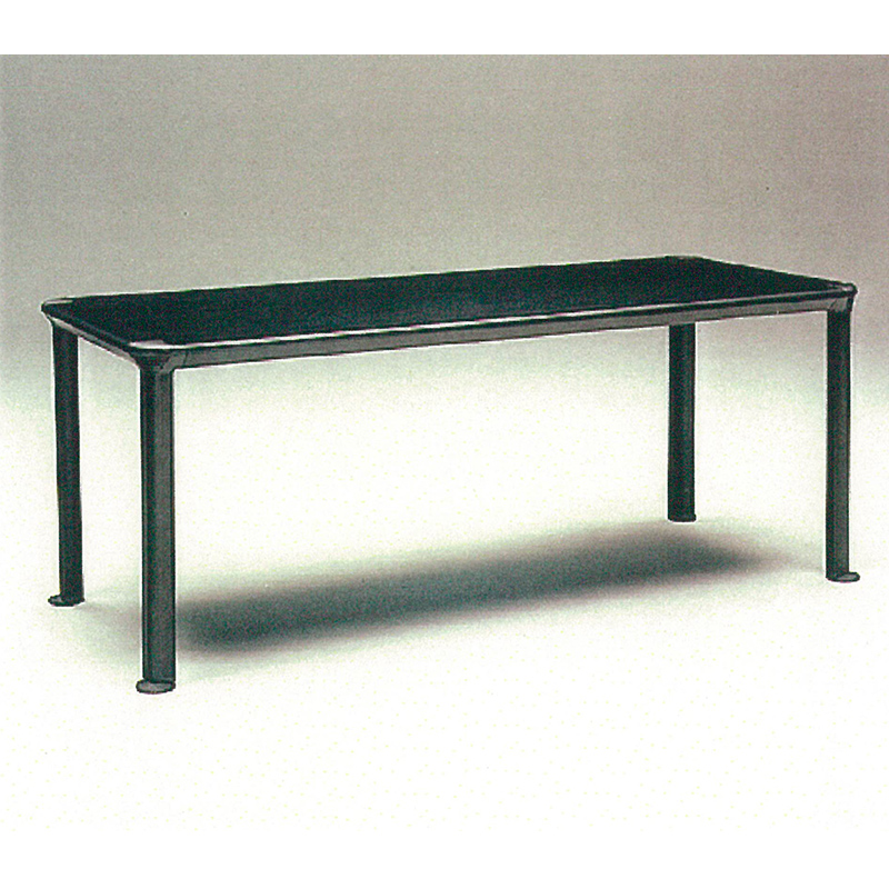 オカムラのものづくり ／ アワード・受賞 ／ テーブル 「NAFS 8179FZ