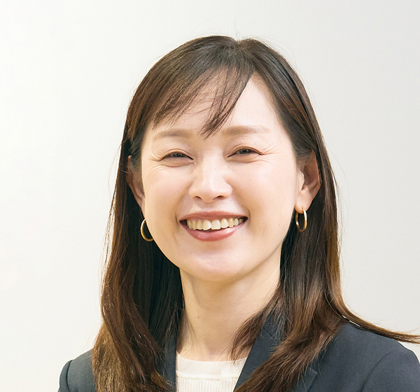 尾崎 佑衣子