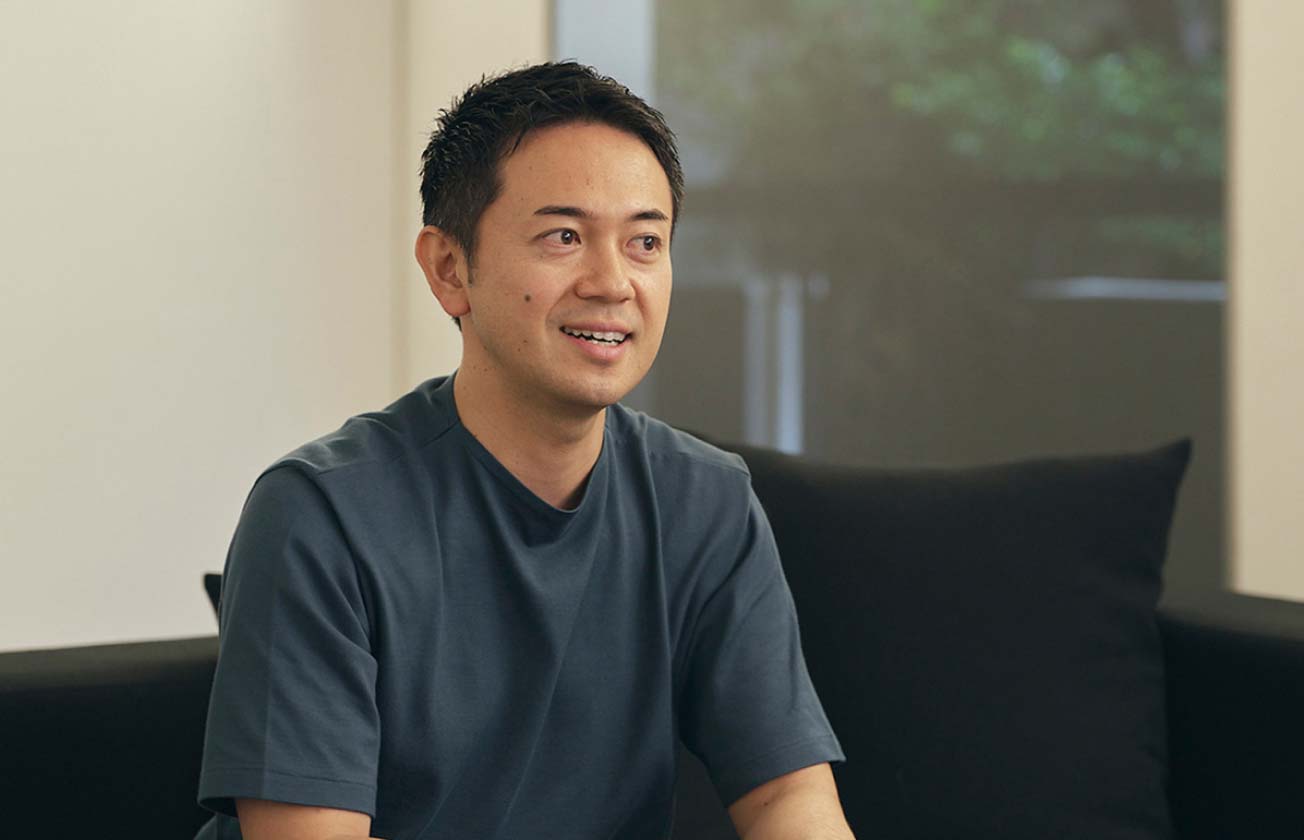 コミュニケーションや出会いが自然と生まれるブレンディングファニチュアYAA