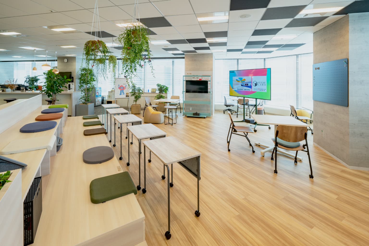 ゆうじ様製作依頼　ミラーガラス大型オフィスビル 日鉄興和不動産が手掛ける「BIZCORE神保町Ⅱ」においてLIXILの循環型低